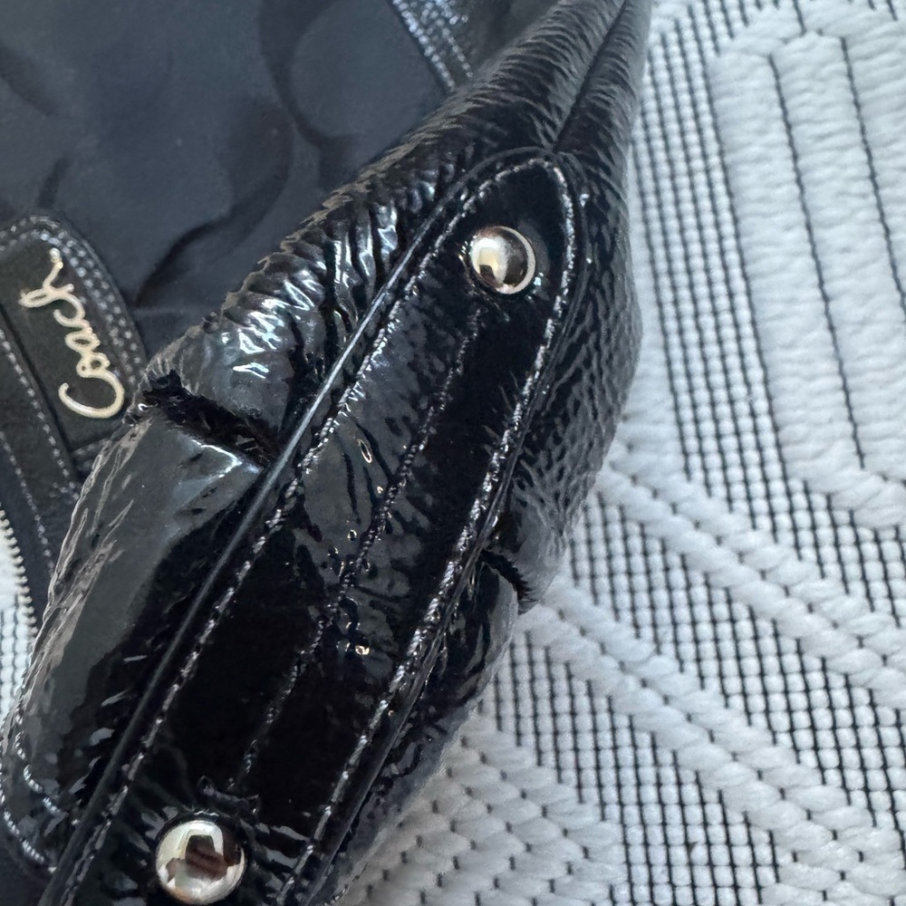 Coach Black Signature Canvas and Patent Leather Shoulder Bag​​ - Picture 7 of 8